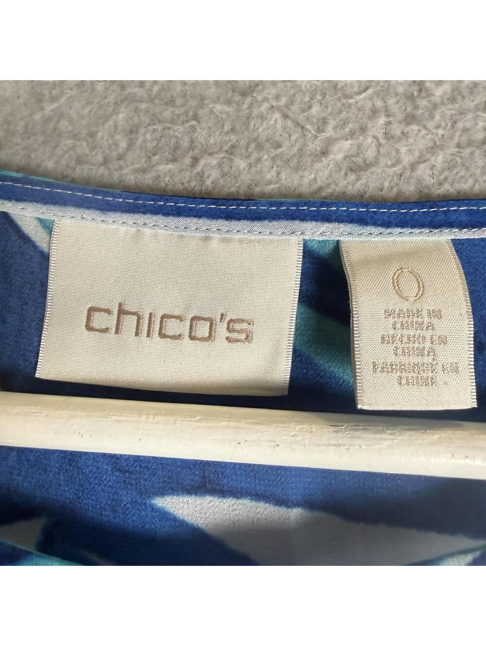Chico's Women's Size 0 Blue Print Short Sleeve Blouse Top Polyester - Picture 2 of 7